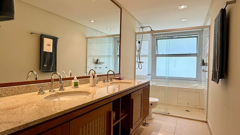 Casa 5 Suítes com Piscina Privativa no Raízes Juquehy