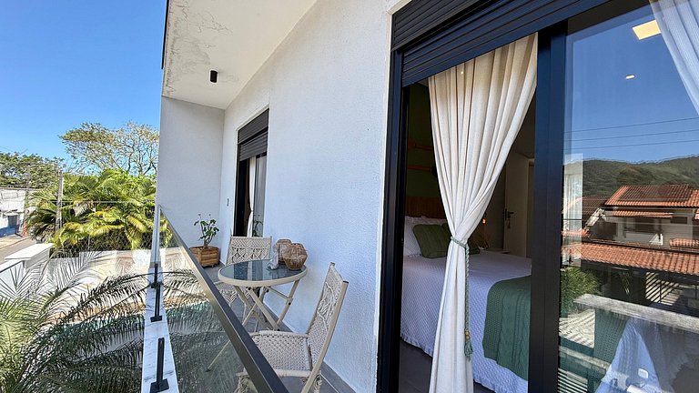 Casa com 4 suítes piscina e cinema em Juquehy