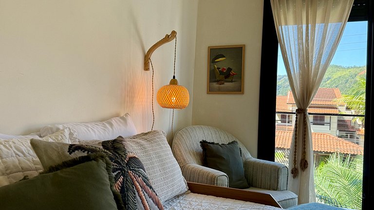 Casa com 4 suítes piscina e cinema em Juquehy